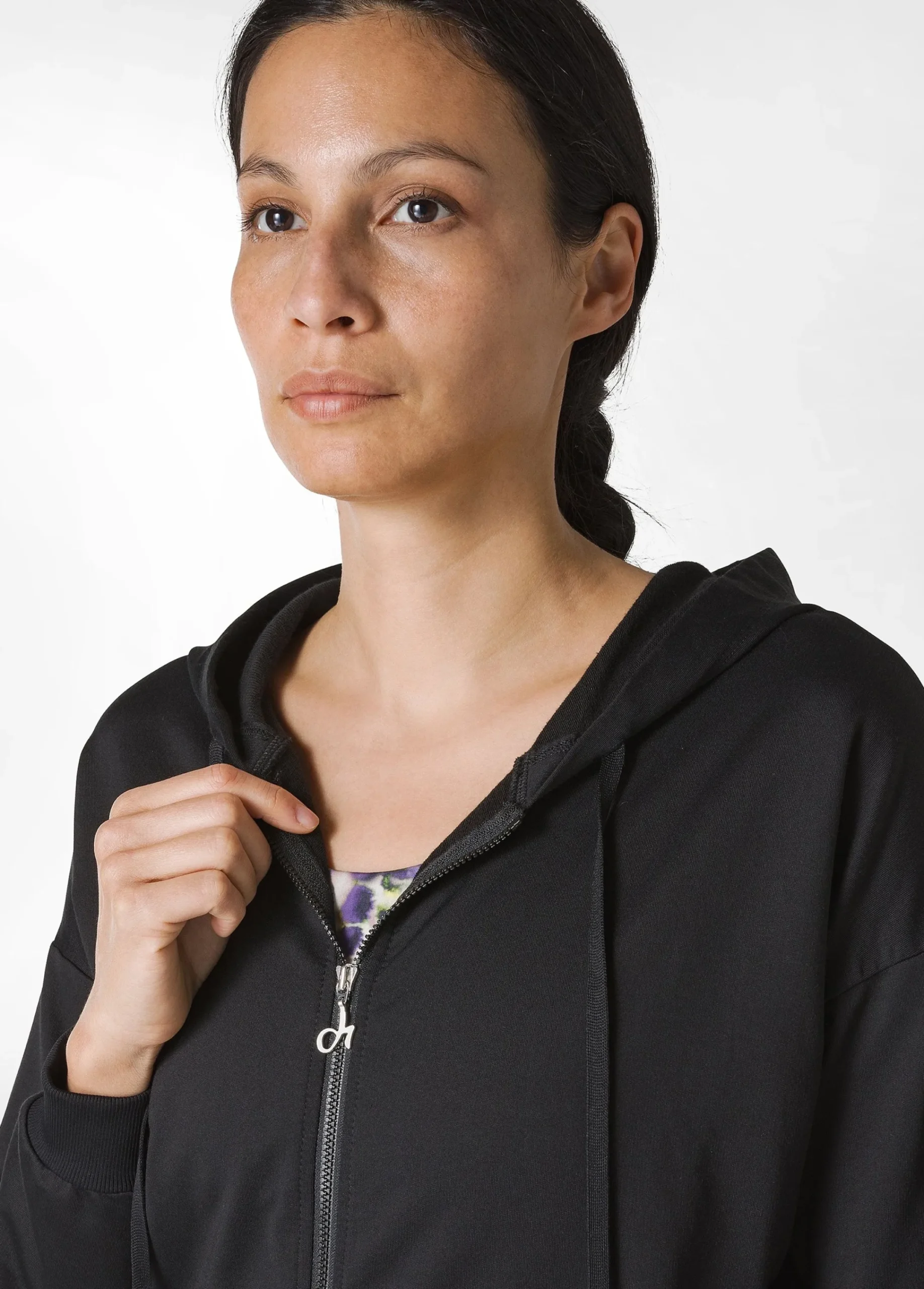 Outlet Felpa Zip E Cappuccio Dettagli Neri Nero Donna Felpe & Maglieria
